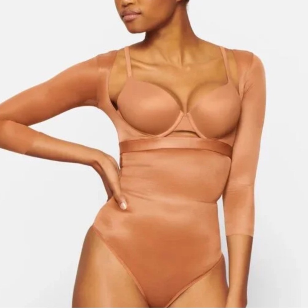 SKIMS Barely There Open Bust Arm Shaper - Picture 2 of 3